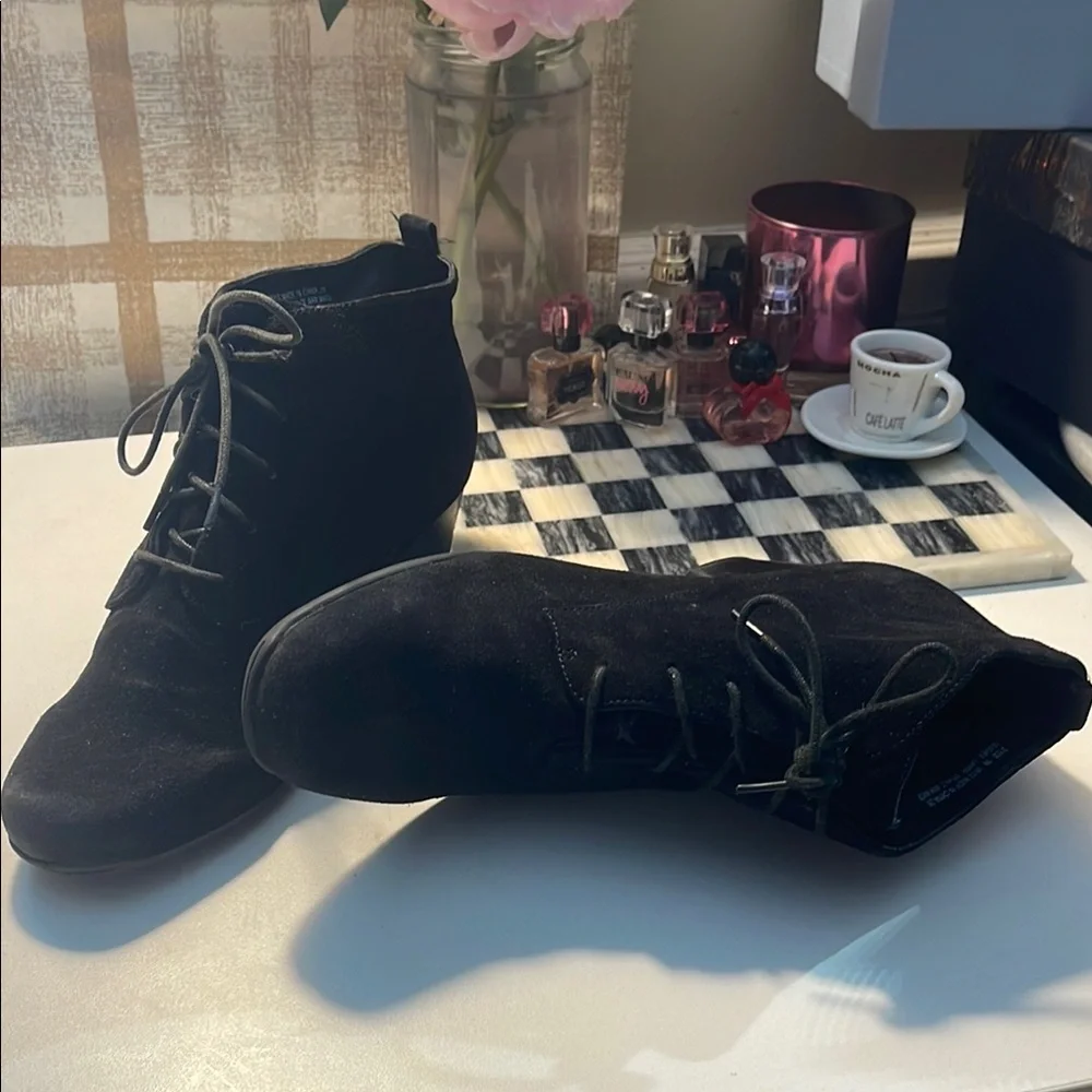 Clarks Black Ankle Suede Boots with Classic Laces - Picture 16 of 16